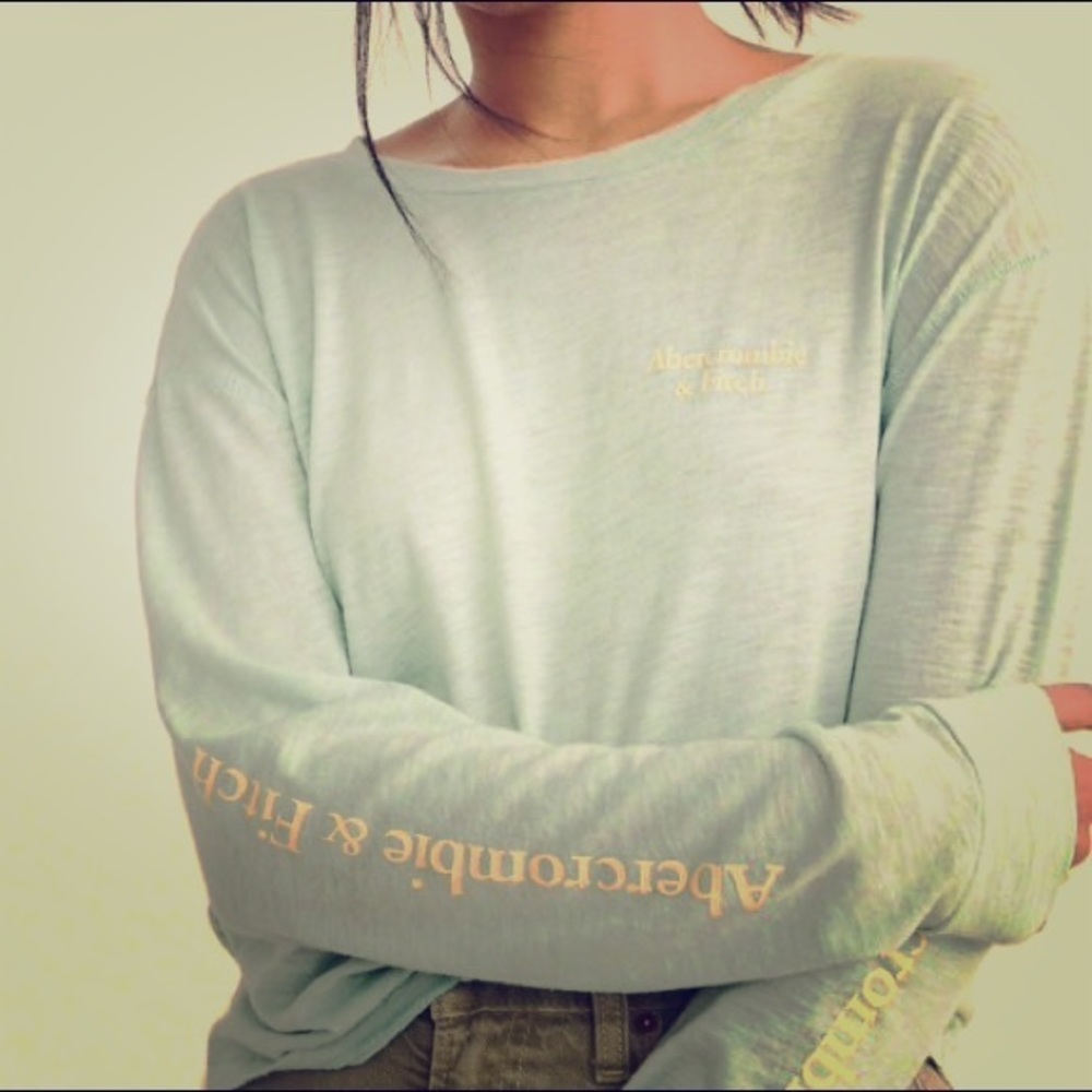 NWT Abercrombie Long Sleeve Tee XXS